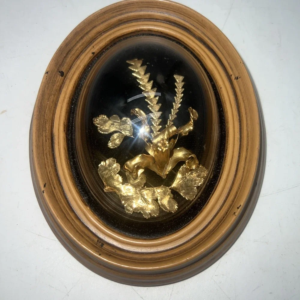 Set Of 2 Hawaiian Flower And Leaves Gold Toned Oval